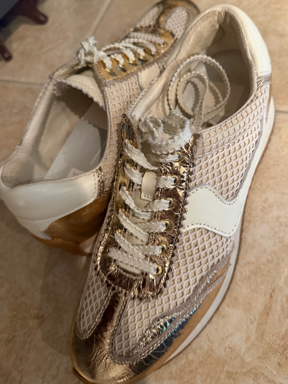 Dolce Vita Women’s Cream & Gold Mesh Sneakers 8.5